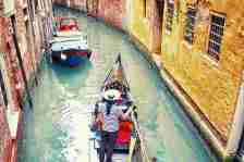 Italy_Venice_Gondola-with-gondolier
